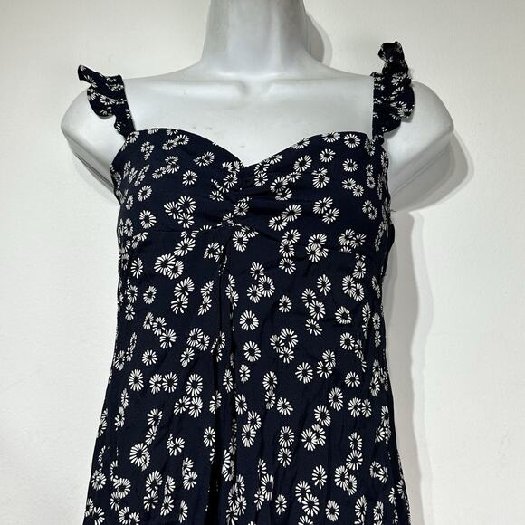 flynn skye floral ruffle sleeve sweetheart neck dress Size S - Picture 2 of 4